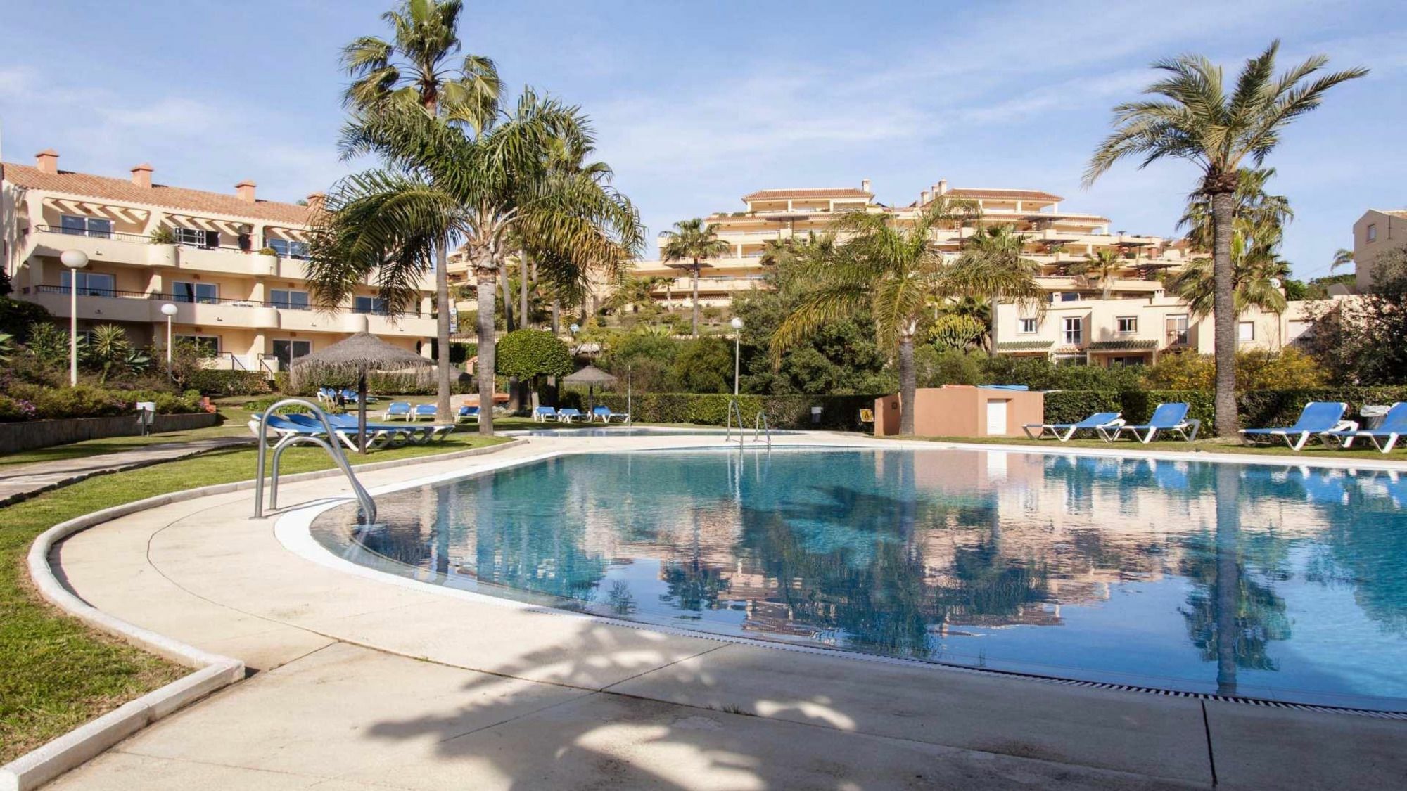 Marina Del Sol Apartment By Rafleys Fuengirola Exterior photo